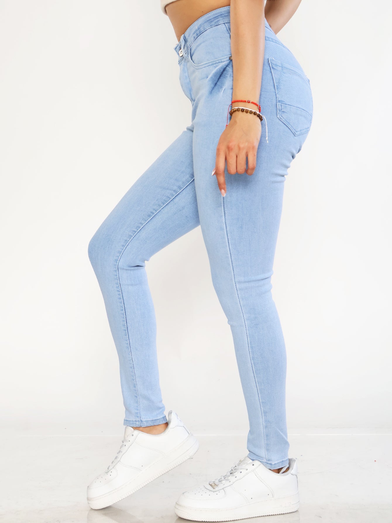 Jeans Ajustados de Mezclilla Azul Claro para Mujer - Tiro Alto y Look Casual Urbano