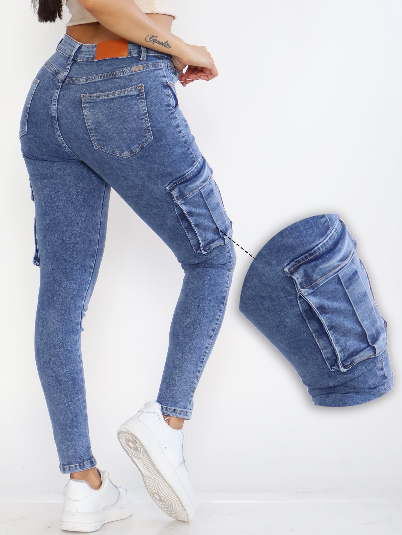 Pantalones Vaqueros Ajustados para Mujer - Azul Desgastado con Bolsillos Especiales